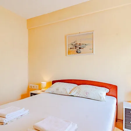 Mir Apartment