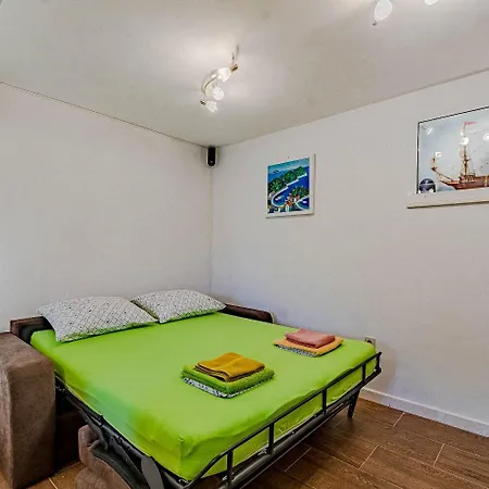 Mir Apartment