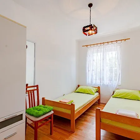 Apartment Mir